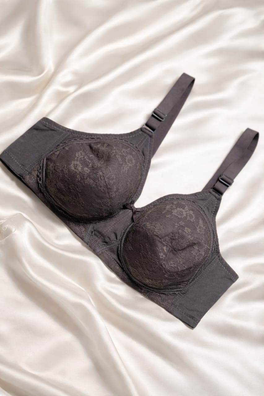 Lightly Padded Bra – Soft, Comfortable & Perfect Fit