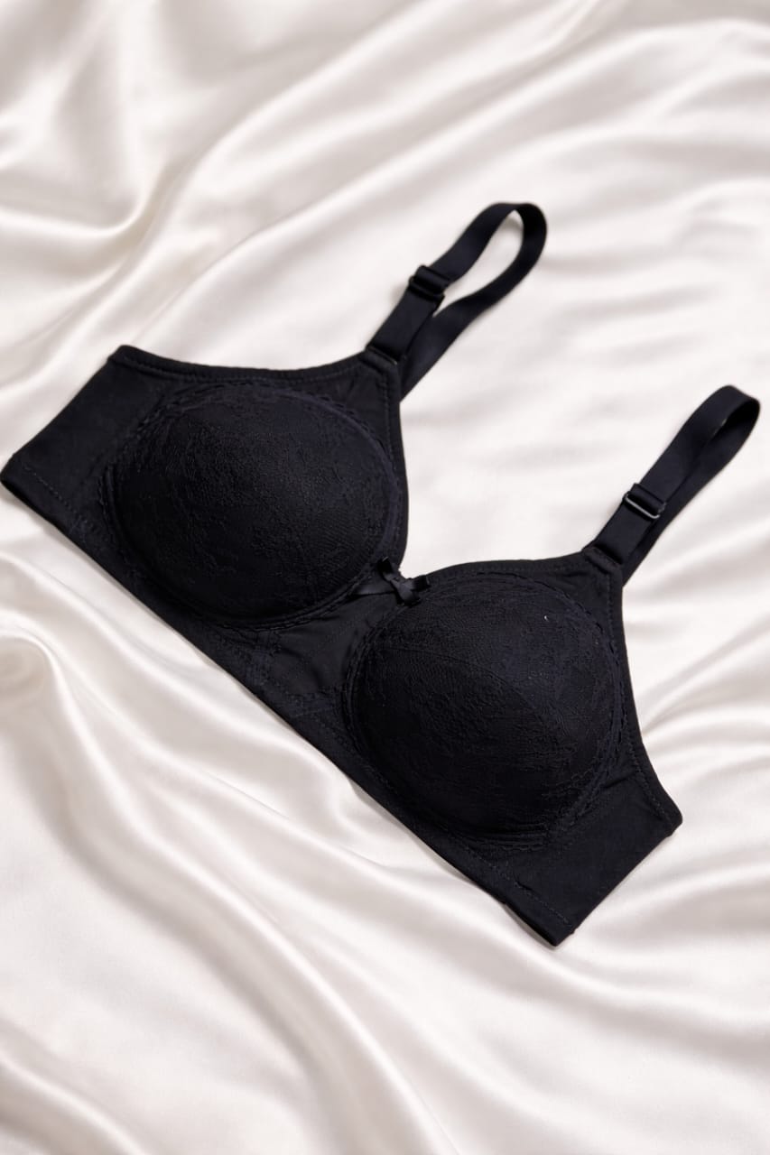 Lightly Padded Bra – Soft, Comfortable & Perfect Fit