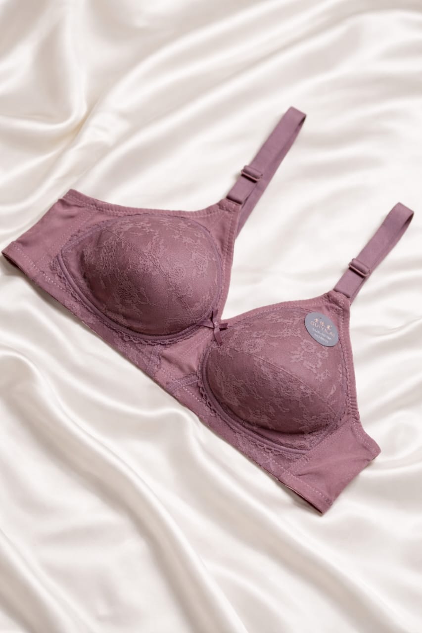 Lightly Padded Bra – Soft, Comfortable & Perfect Fit